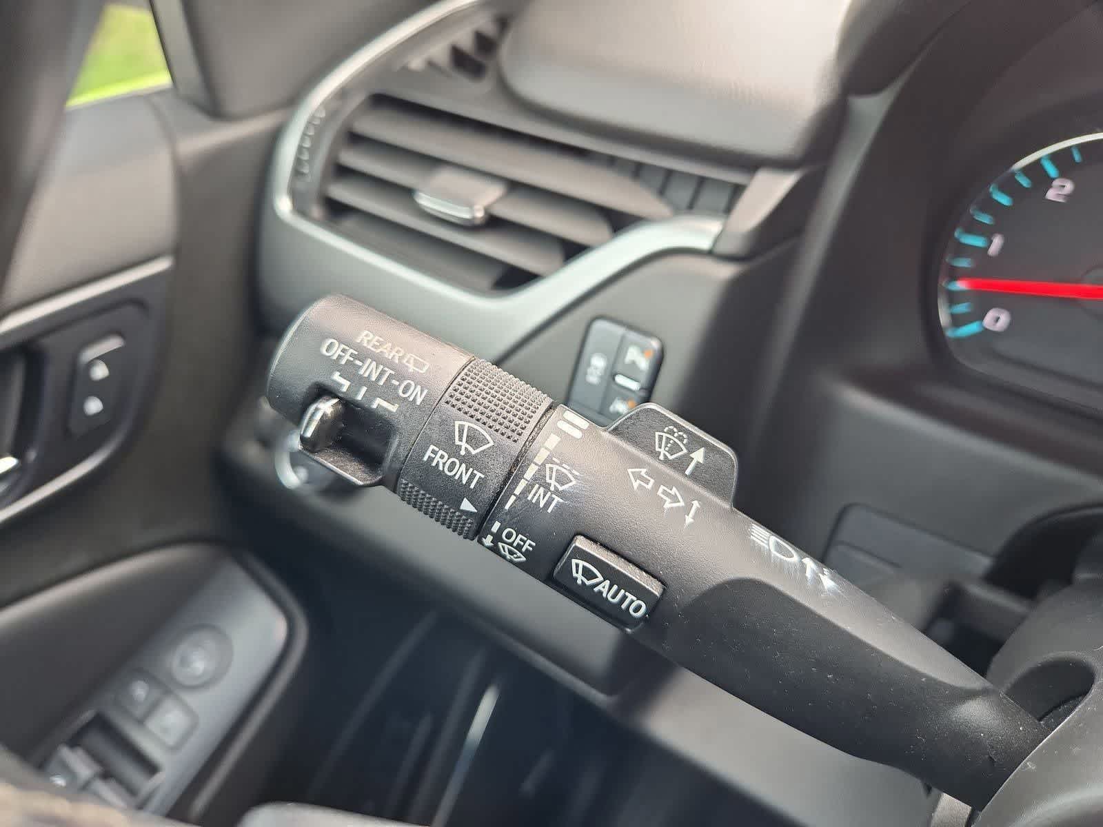 Thumbnail: 2019 Chevrolet Suburban - 22