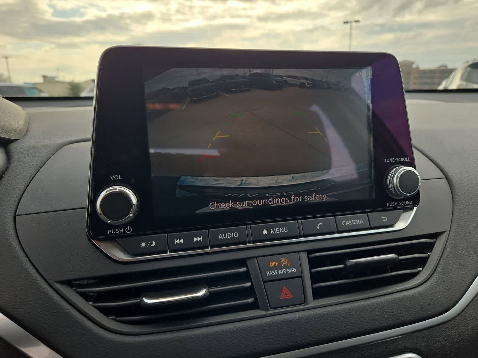 Thumbnail: 2022 Nissan Altima - 26