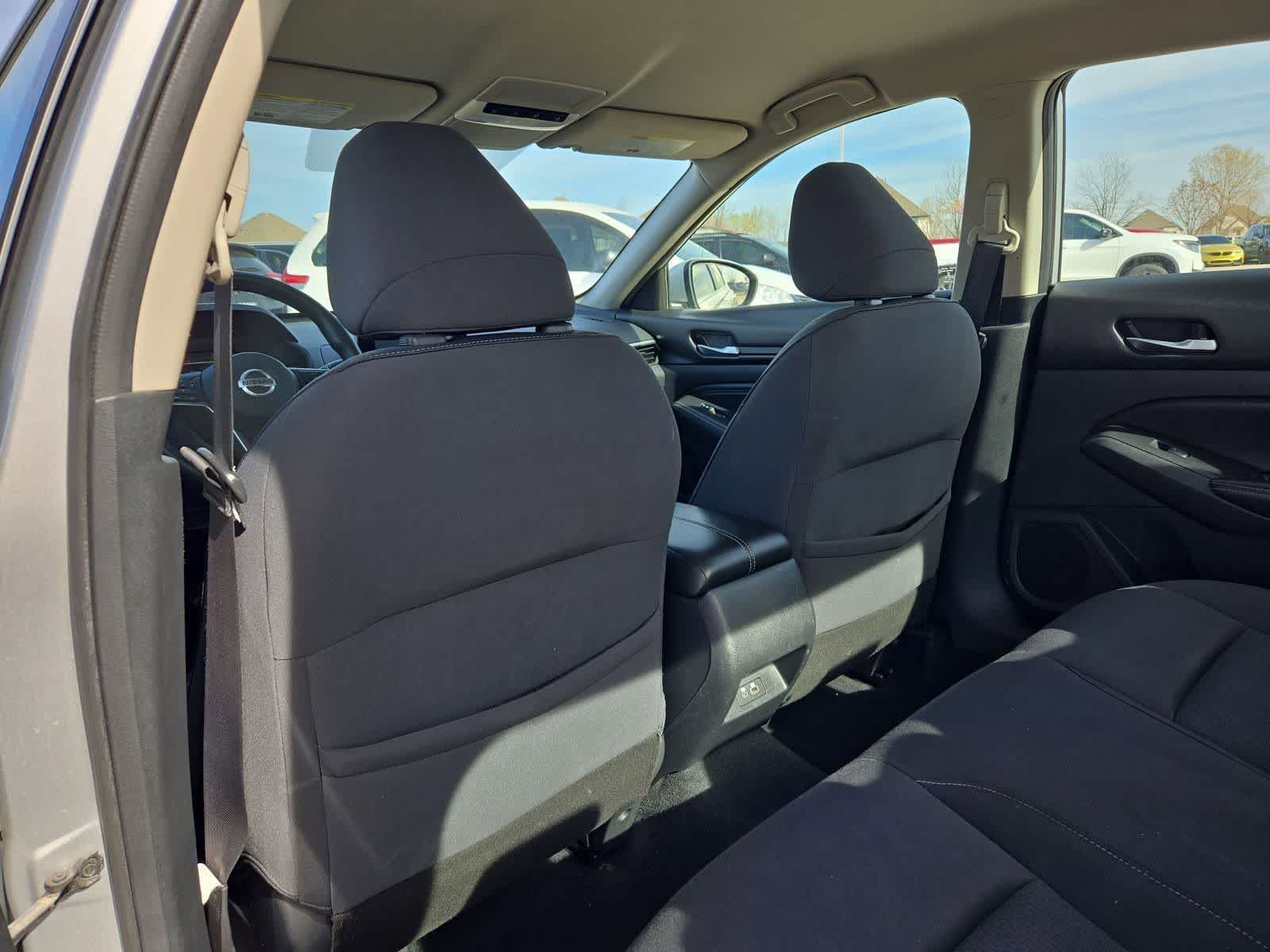 Thumbnail: 2019 Nissan Altima - 16