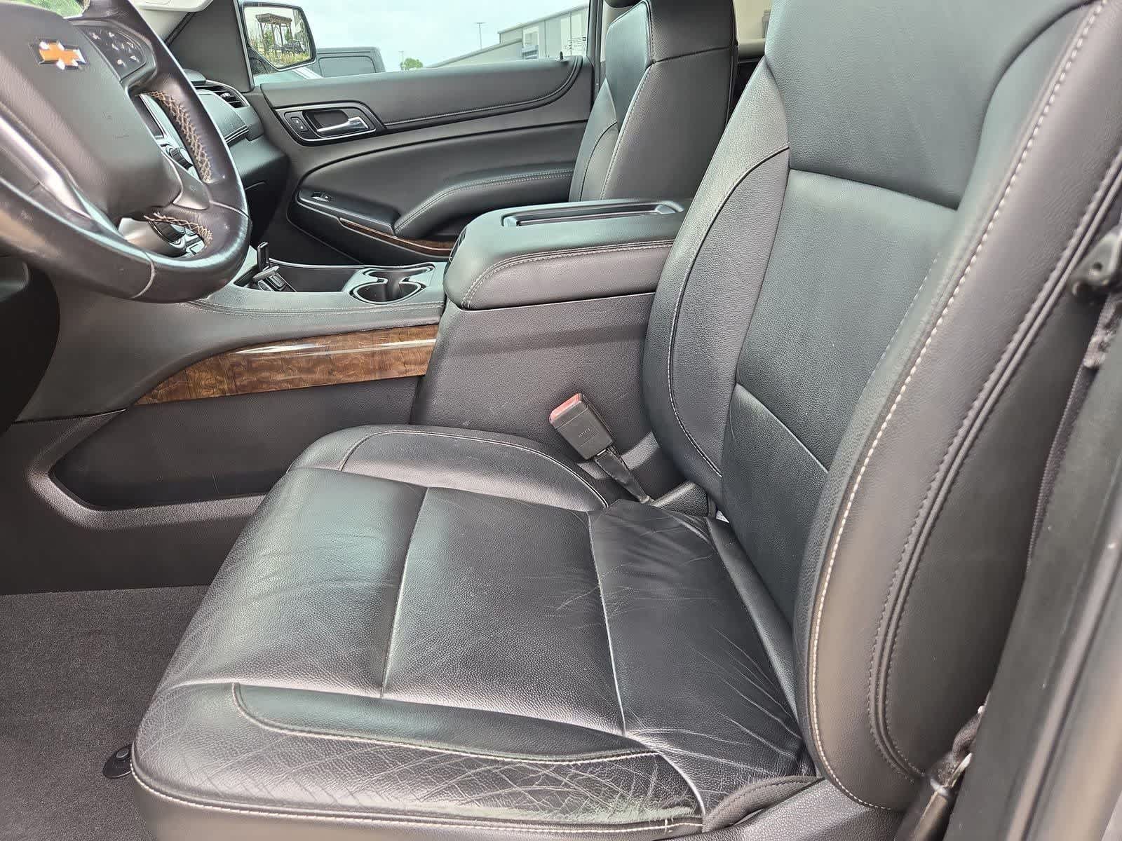 Thumbnail: 2019 Chevrolet Suburban - 13