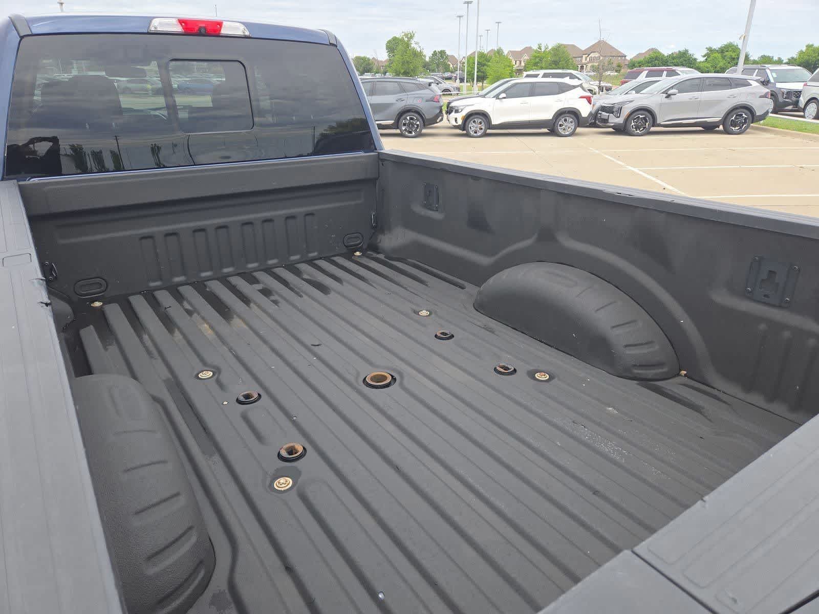 Thumbnail: 2019 Ford F-450 - 34