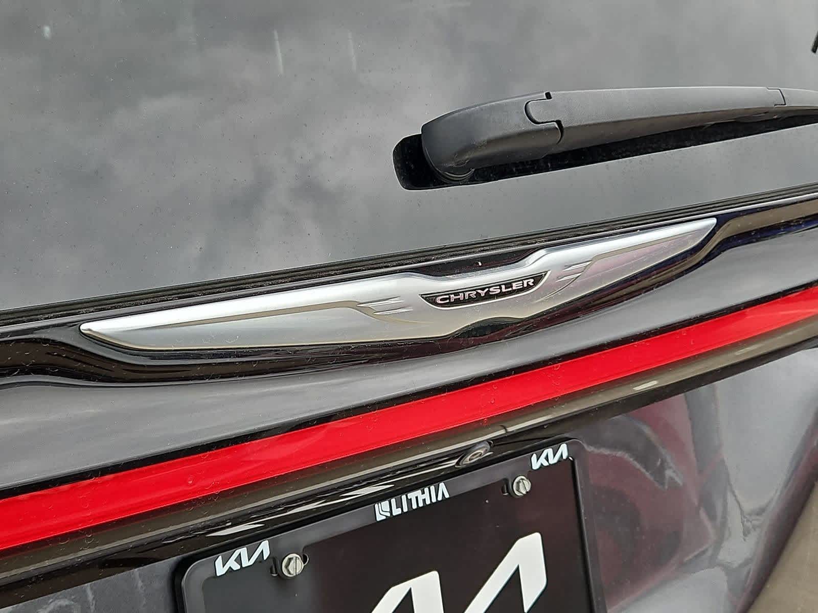 Thumbnail: 2022 Chrysler Pacifica - 11