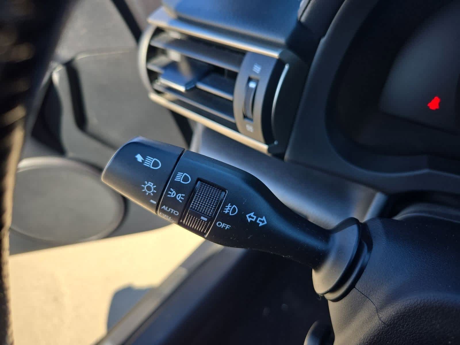 Thumbnail: 2016 Lexus RC - 25