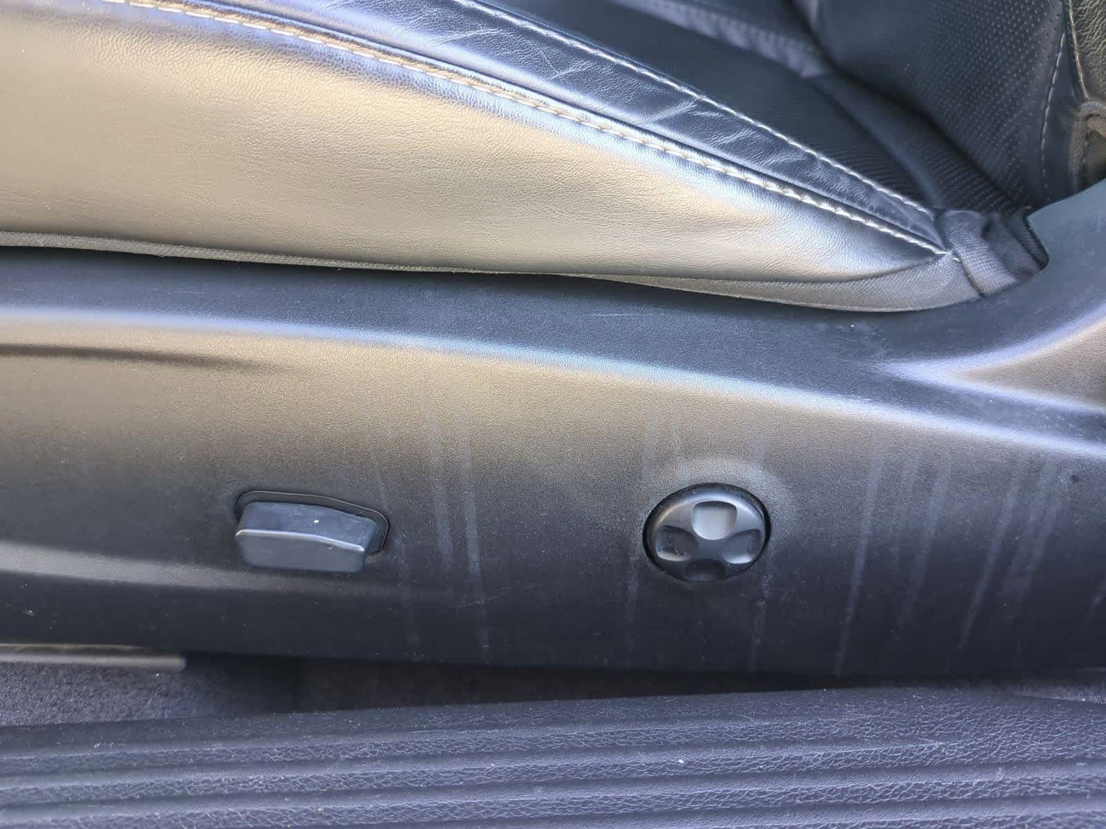 Thumbnail: 2016 Dodge Challenger - 16