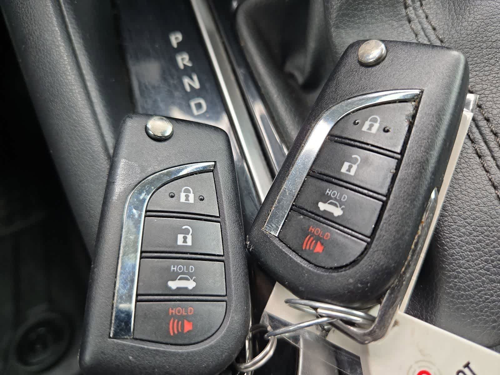 Thumbnail: 2023 Toyota Corolla - 30