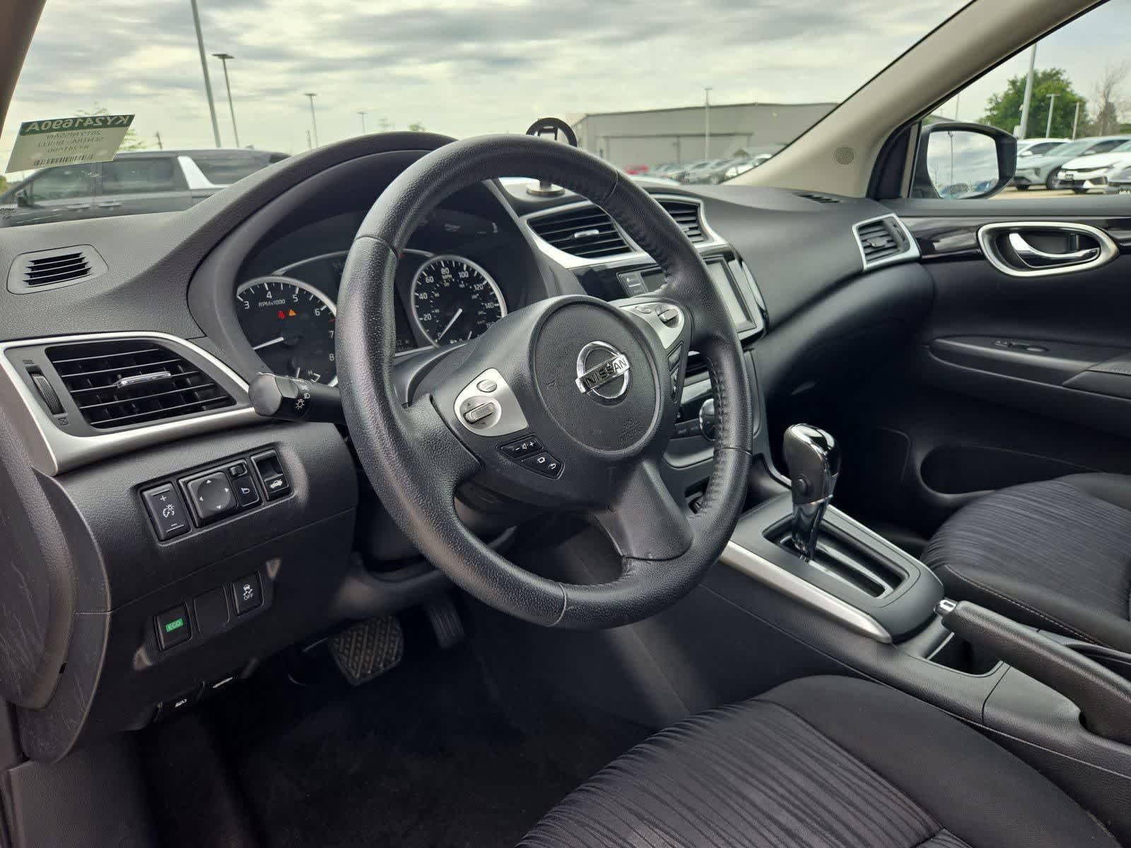 Thumbnail: 2019 Nissan Sentra - 2
