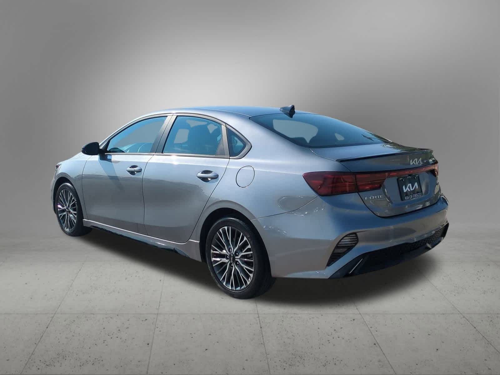 2024 Kia Forte GT-Line photo 4