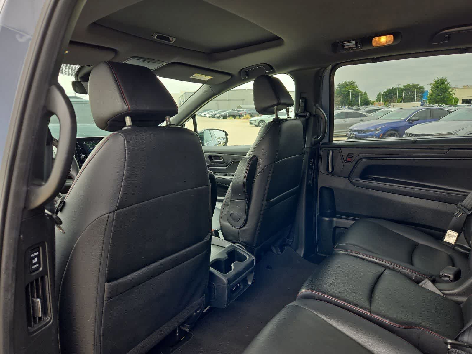 Thumbnail: 2023 Honda Odyssey - 15