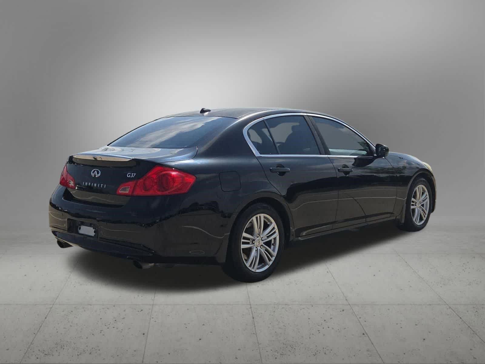 Thumbnail: 2013 INFINITI G37 - 6