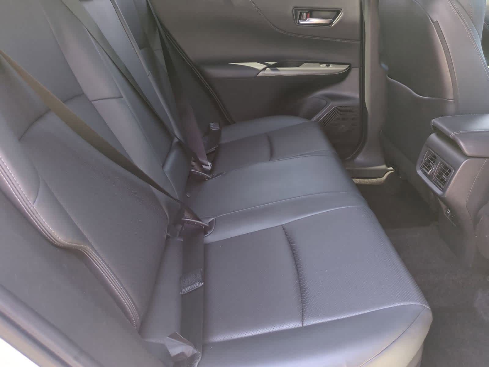 Thumbnail: 2021 Toyota Venza - 19