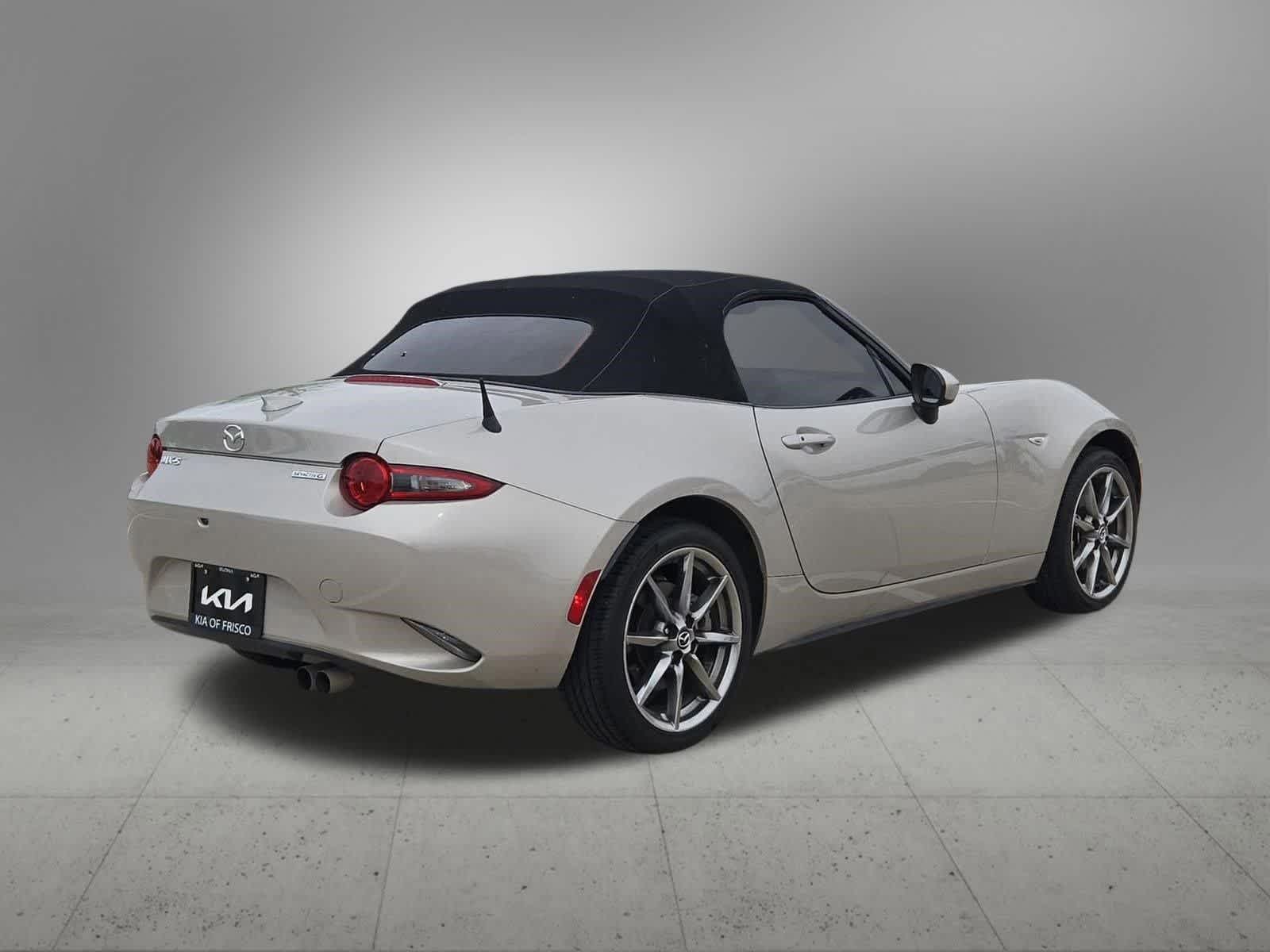 Thumbnail: 2023 Mazda MX-5 Miata - 6