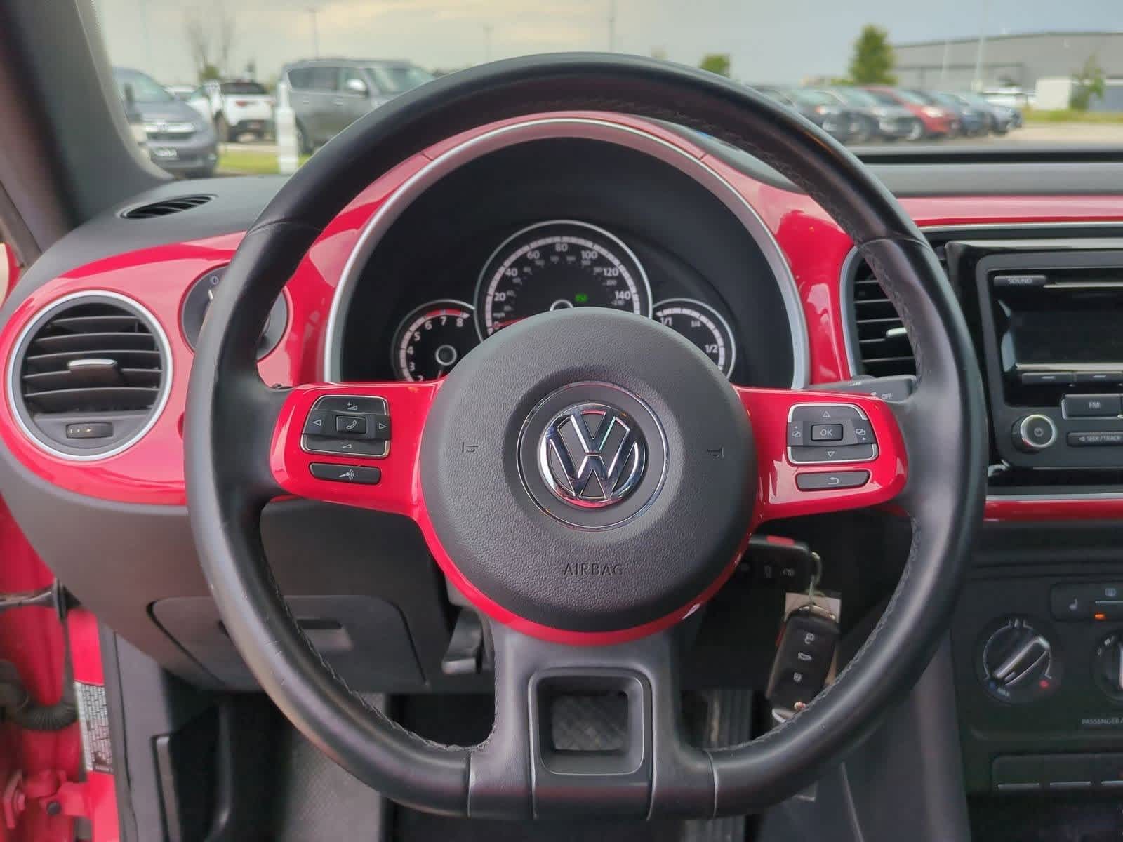 Thumbnail: 2014 Volkswagen Beetle - 19