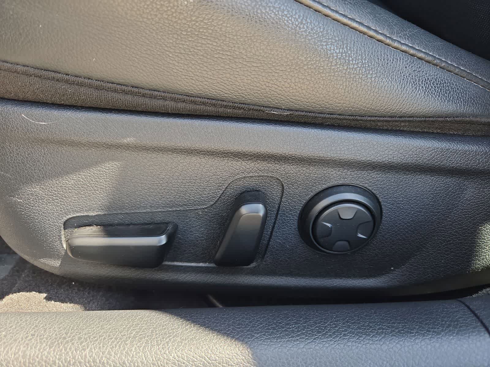 Thumbnail: 2019 Kia Stinger - 15