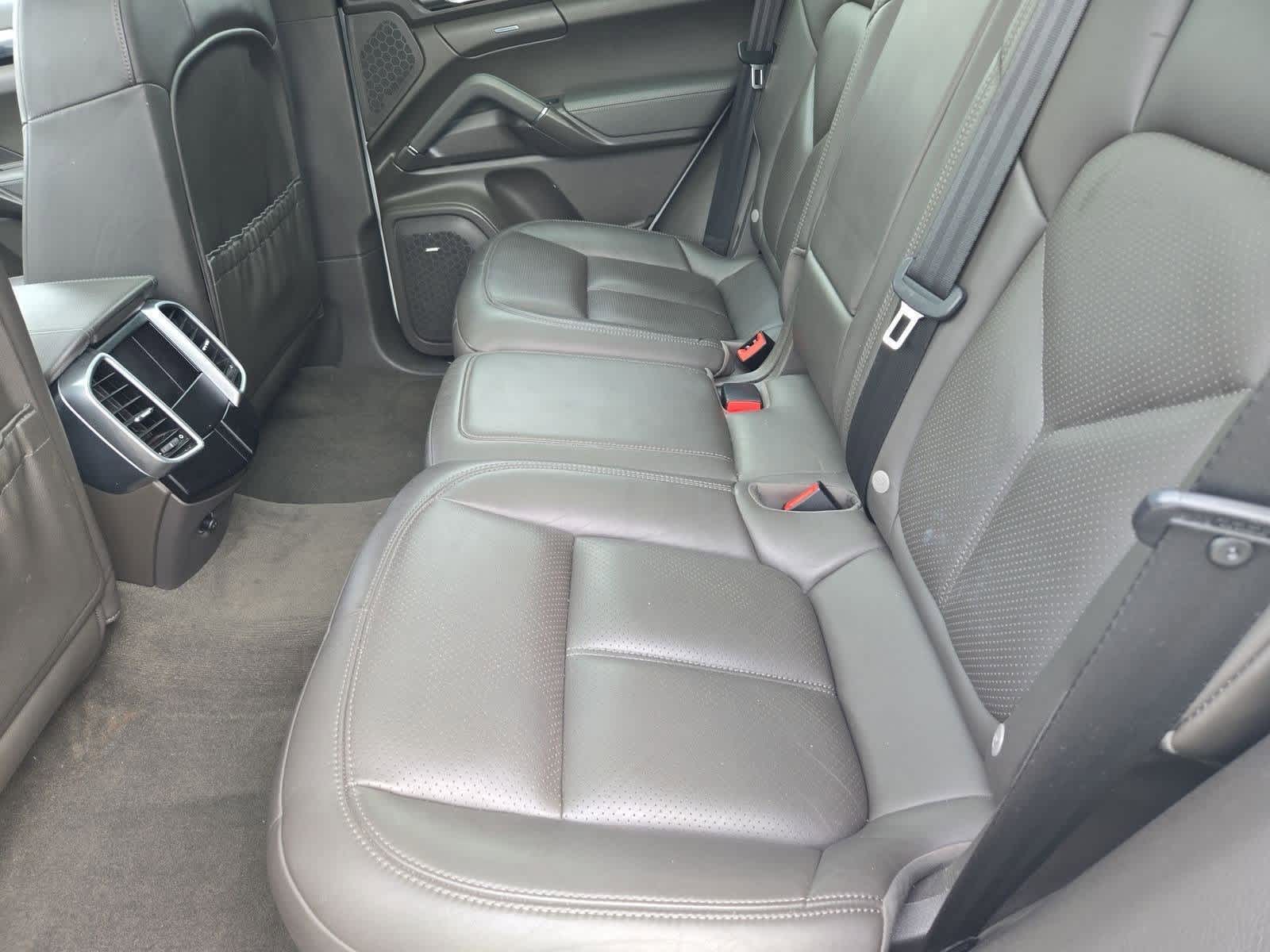 Thumbnail: 2017 Porsche Cayenne - 19