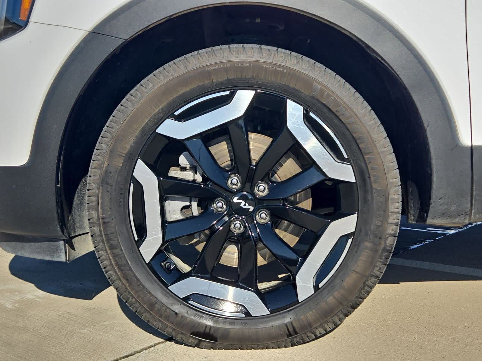 Thumbnail: 2024 Kia Telluride - 12