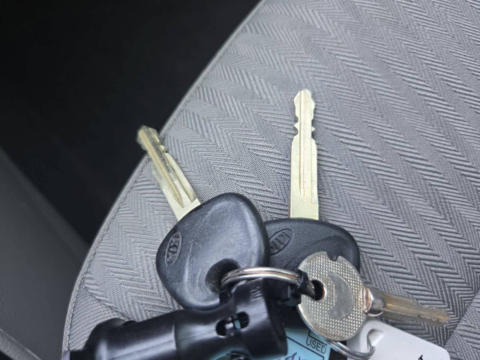 Thumbnail: 2015 Kia Forte - 30