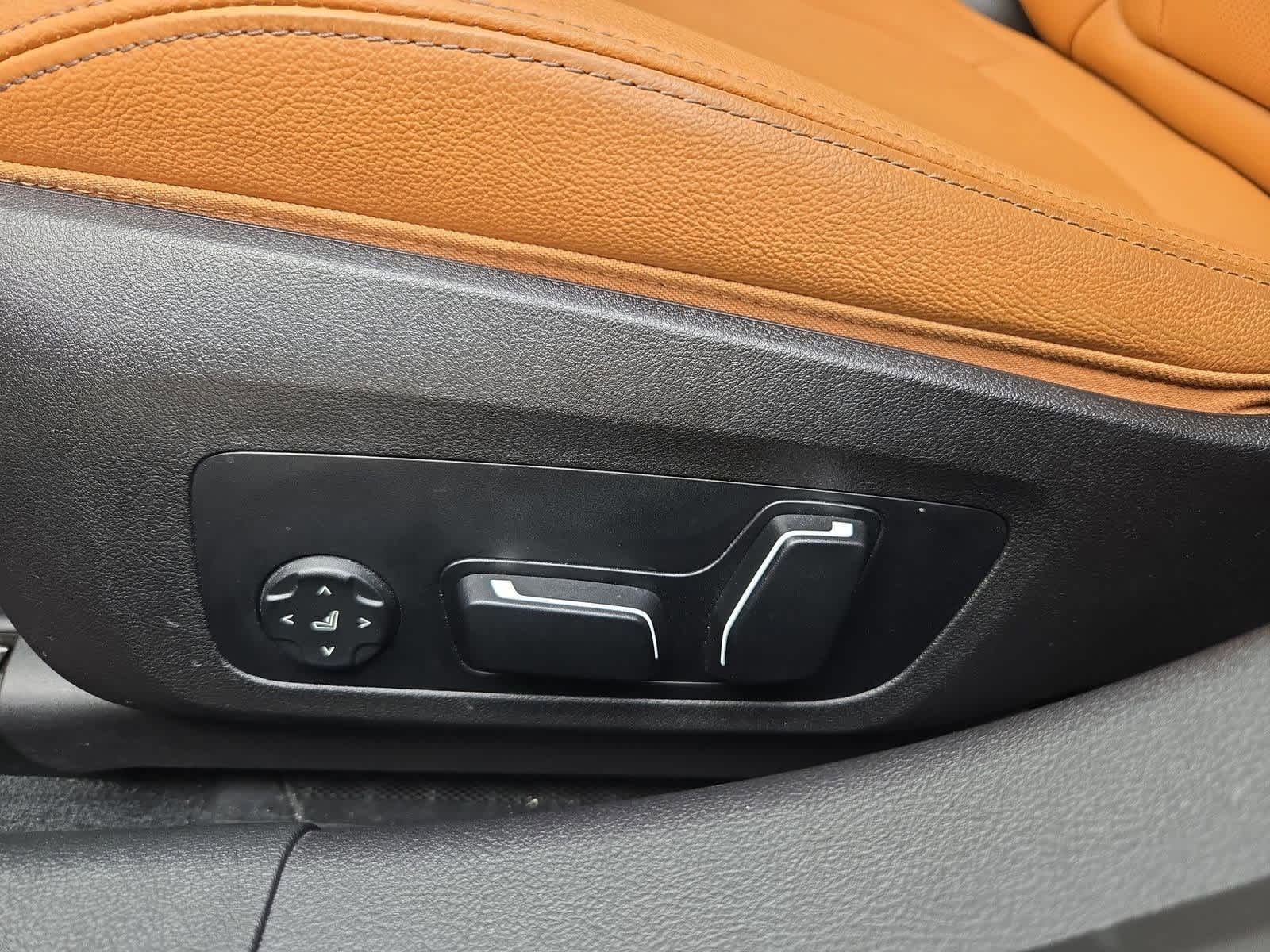 Thumbnail: 2025 BMW 3 Series - 15