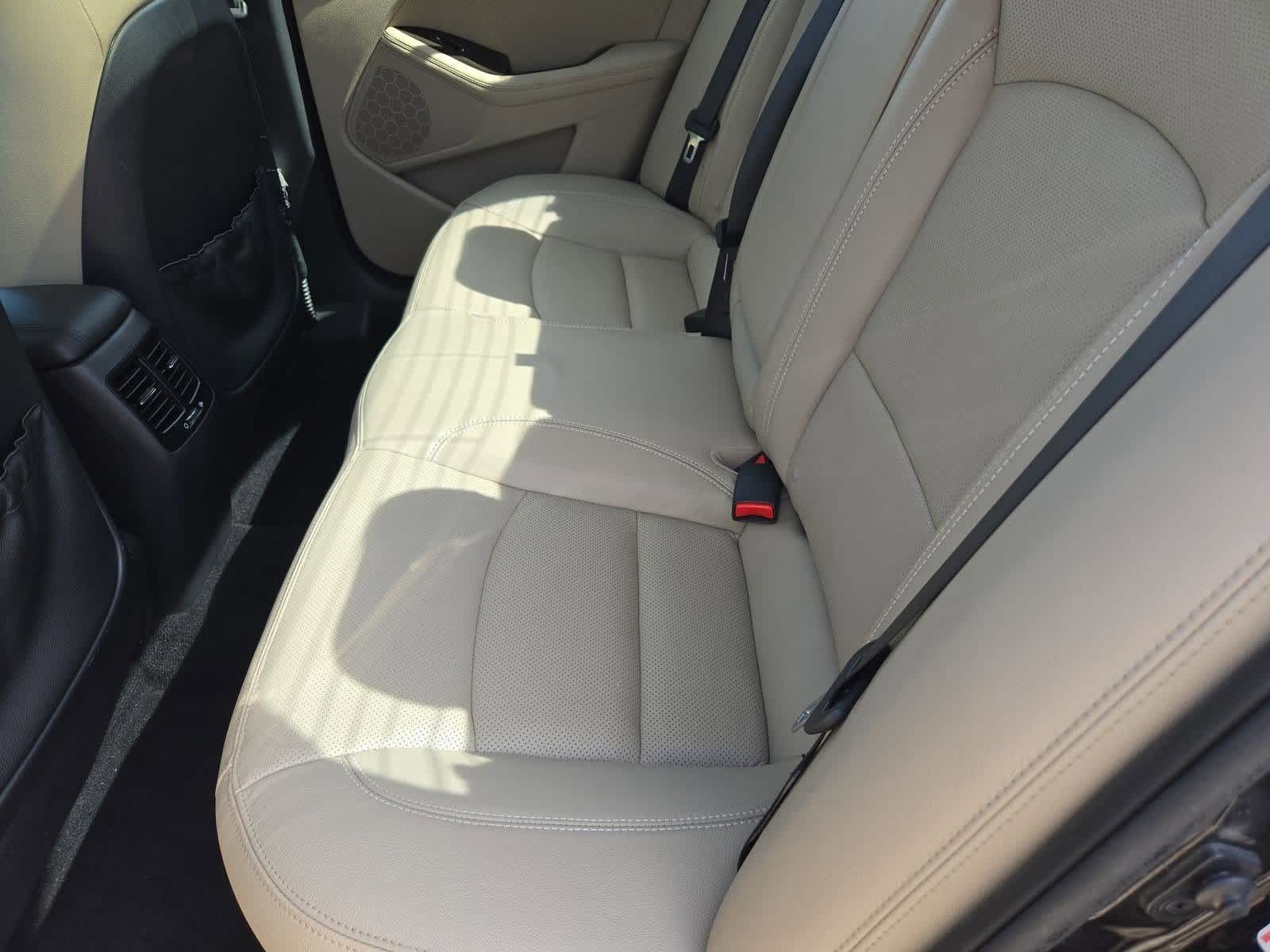 Thumbnail: 2013 Kia Optima - 19