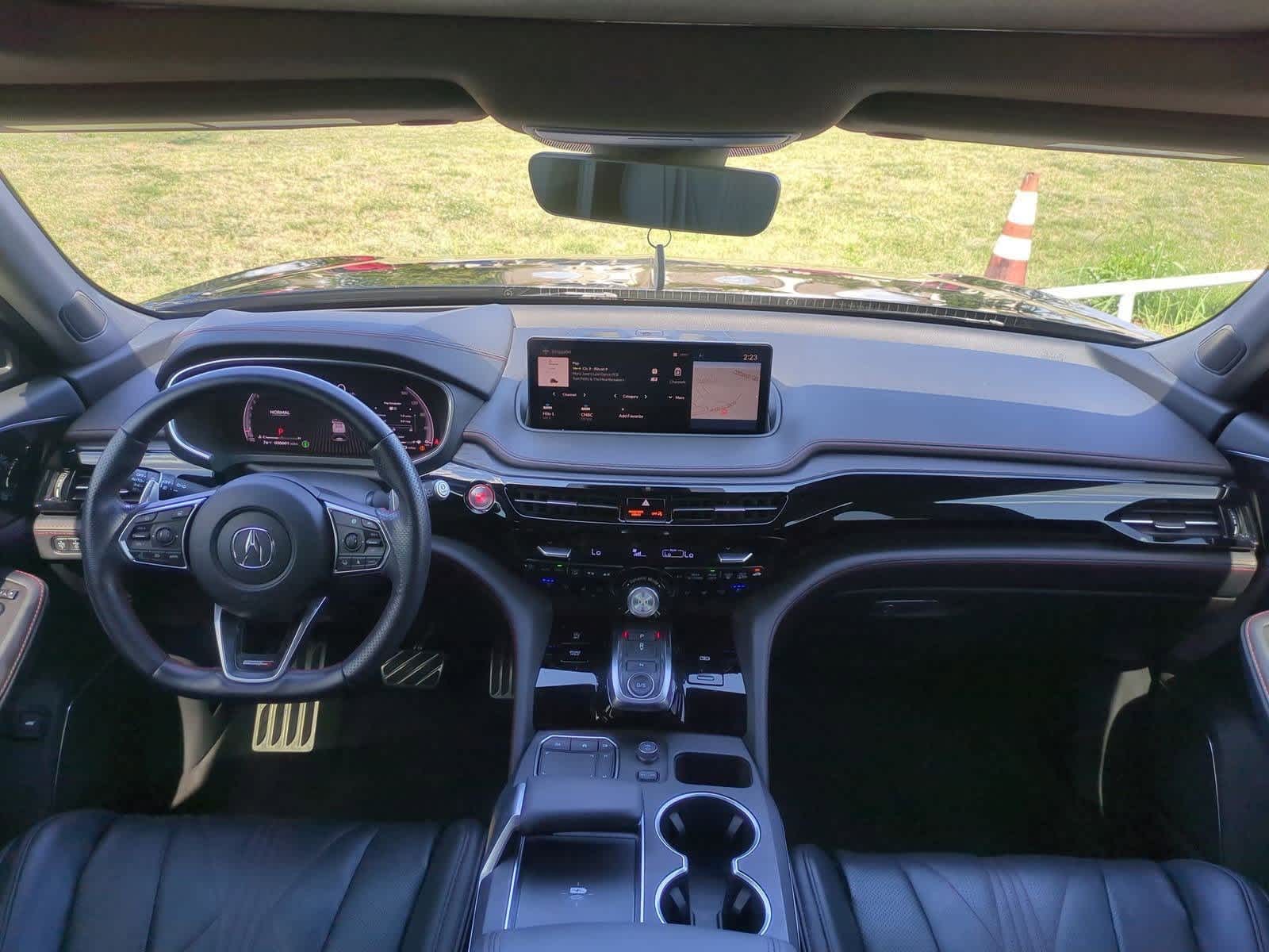 Thumbnail: 2022 Acura MDX - 14