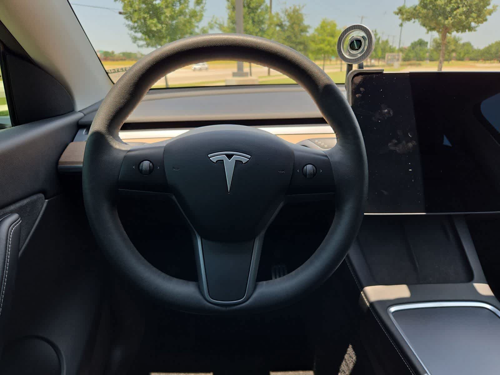 Thumbnail: 2022 Tesla Model Y - 18