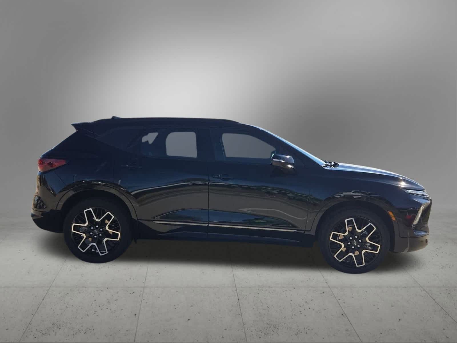 Thumbnail: 2023 Chevrolet Blazer - 7