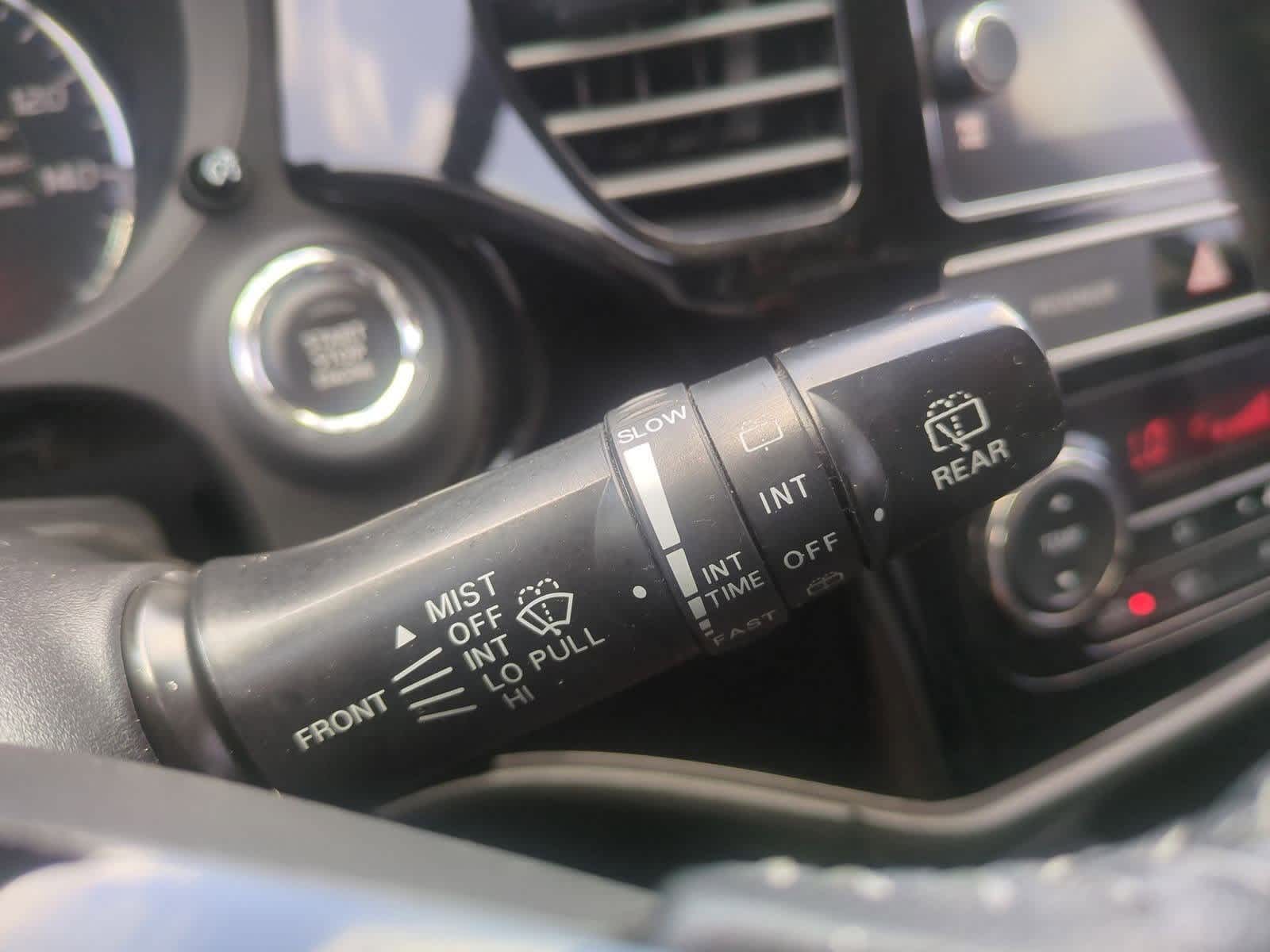 Thumbnail: 2019 Mitsubishi Outlander - 27
