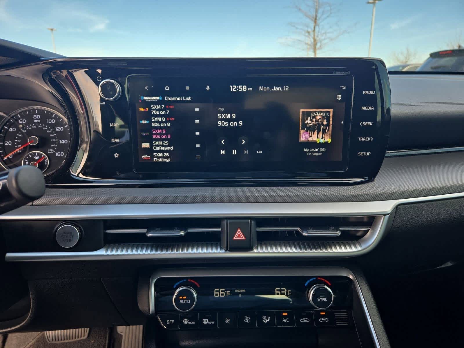 Thumbnail: 2023 Kia K5 - 26