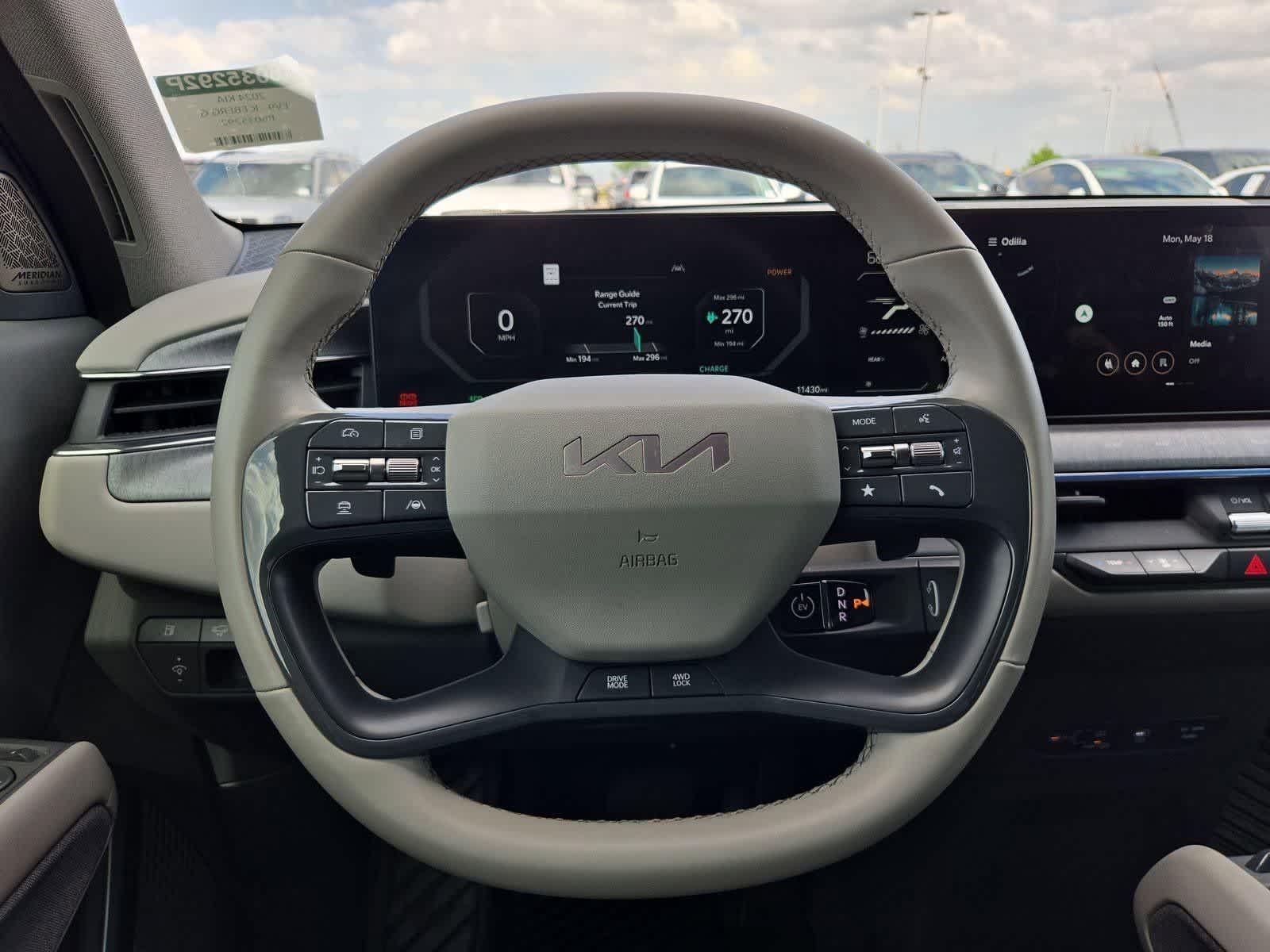 Thumbnail: 2024 Kia EV9 - 23