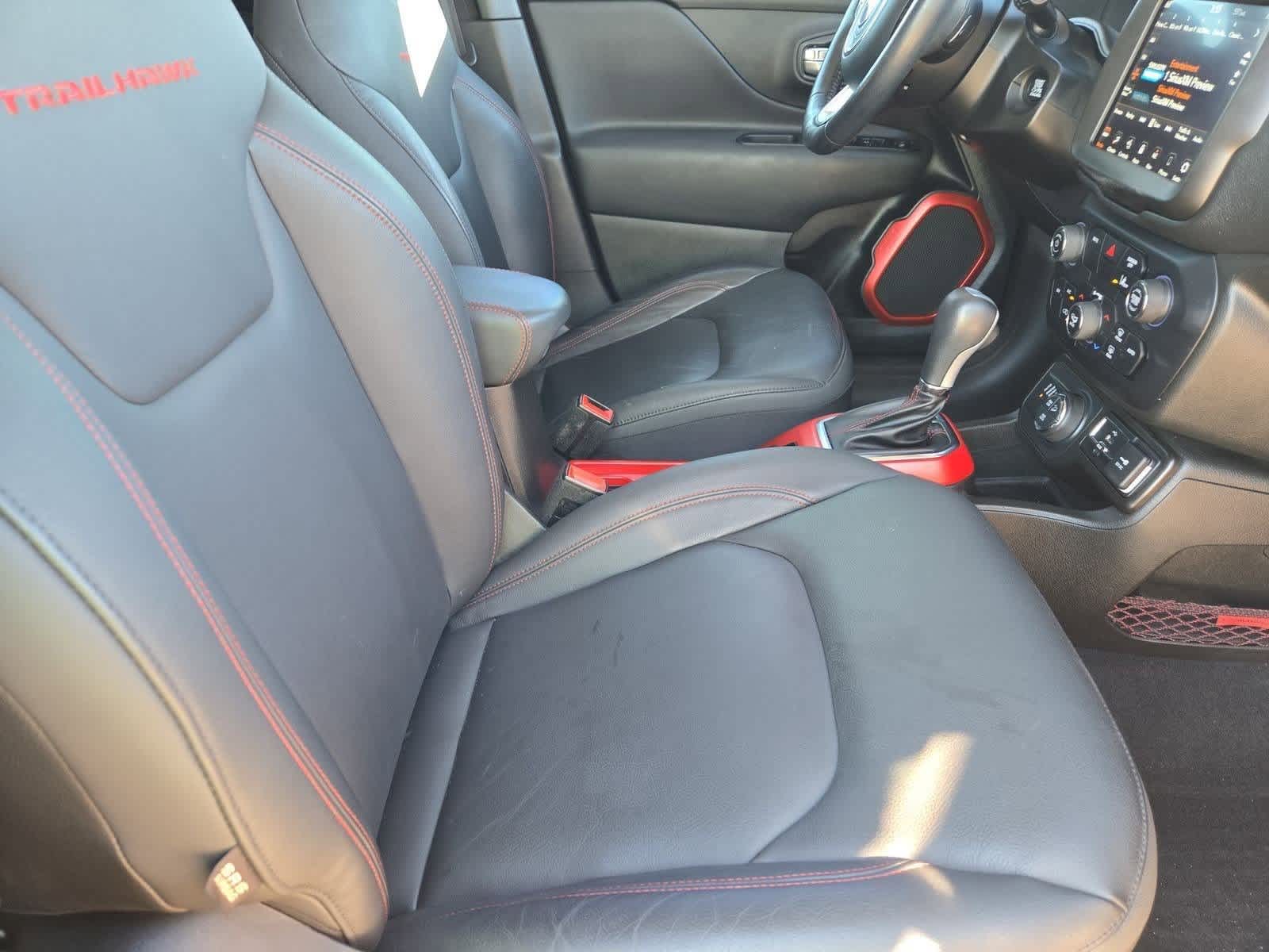 Thumbnail: 2021 Jeep Renegade - 20