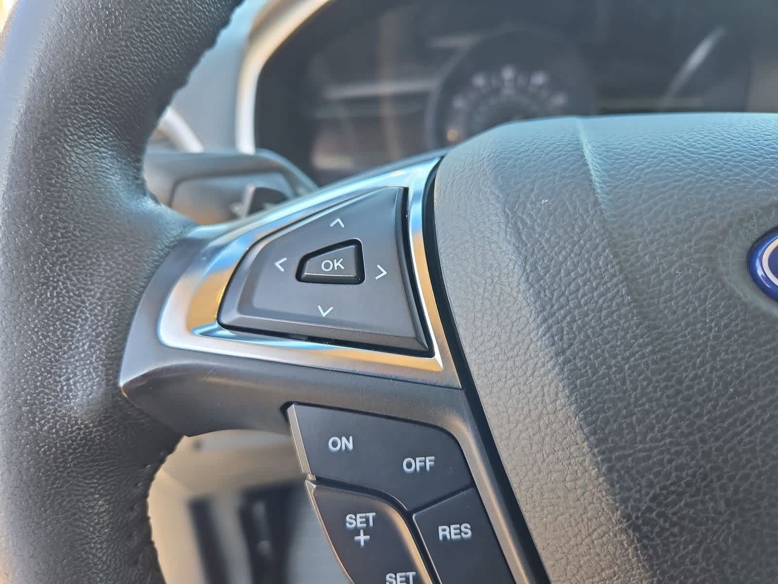 Thumbnail: 2018 Ford Edge - 22