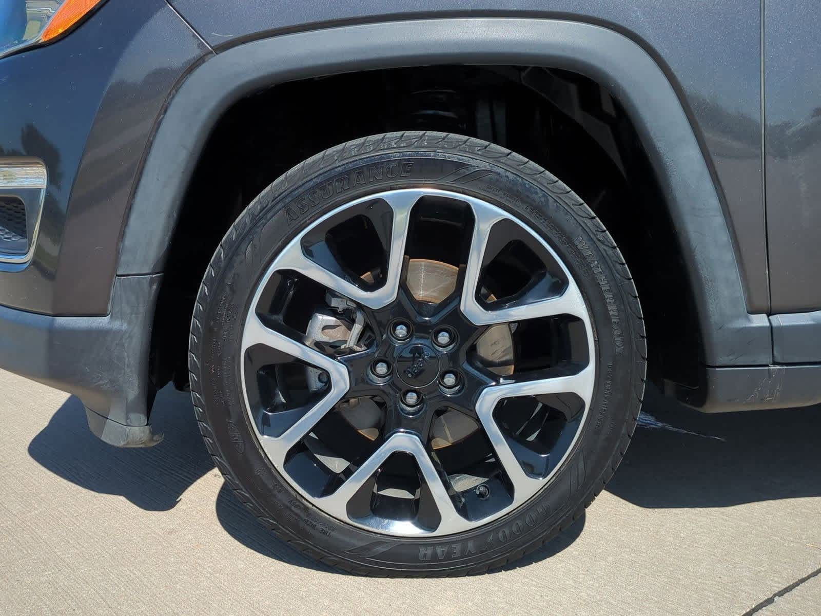 Thumbnail: 2018 Jeep Compass - 13