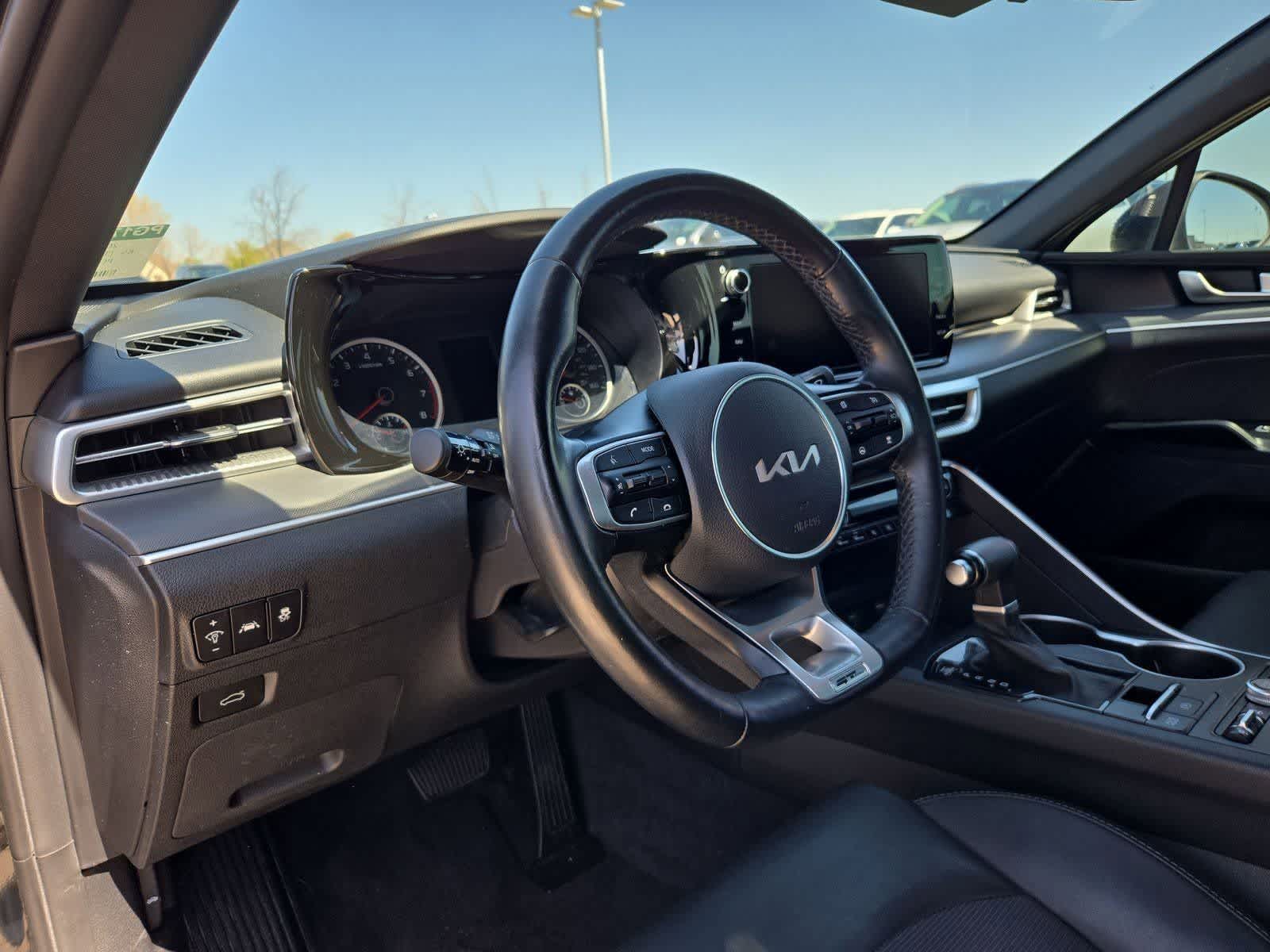 Thumbnail: 2023 Kia K5 - 2