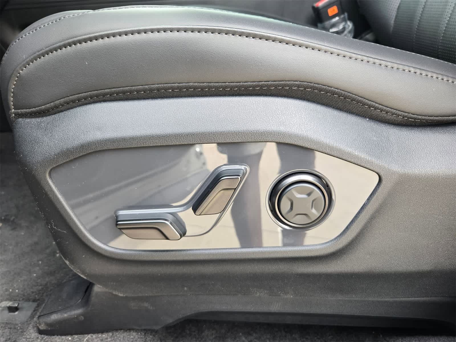 Thumbnail: 2027 Kia Telluride - 15