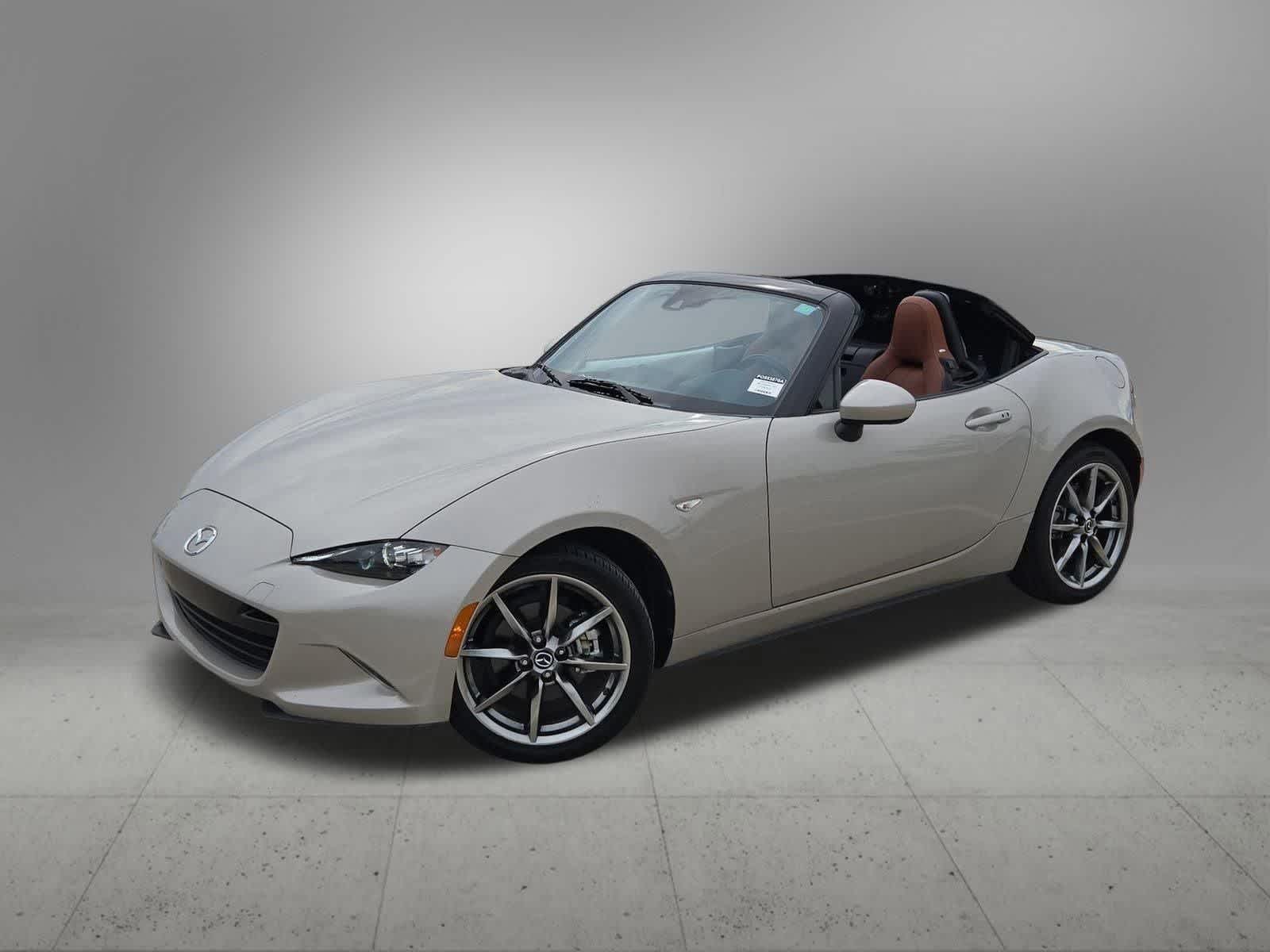 Thumbnail: 2023 Mazda MX-5 Miata - 10