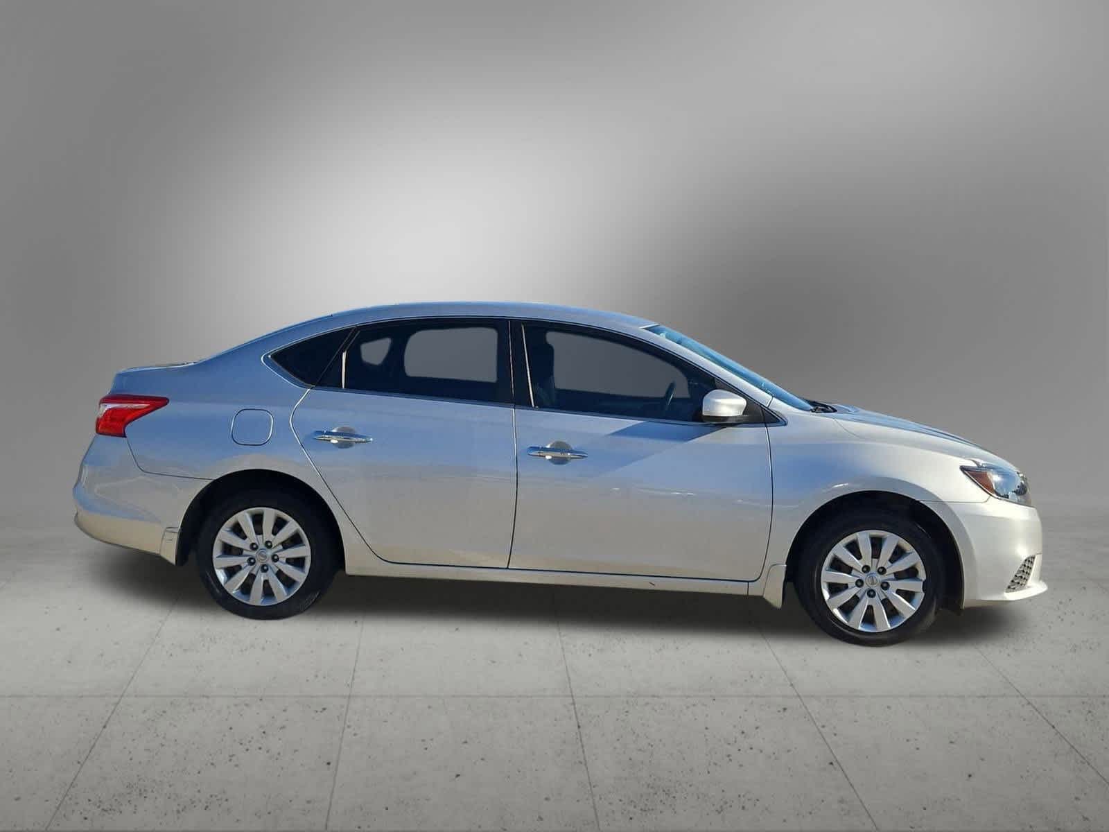 Thumbnail: 2019 Nissan Sentra - 7