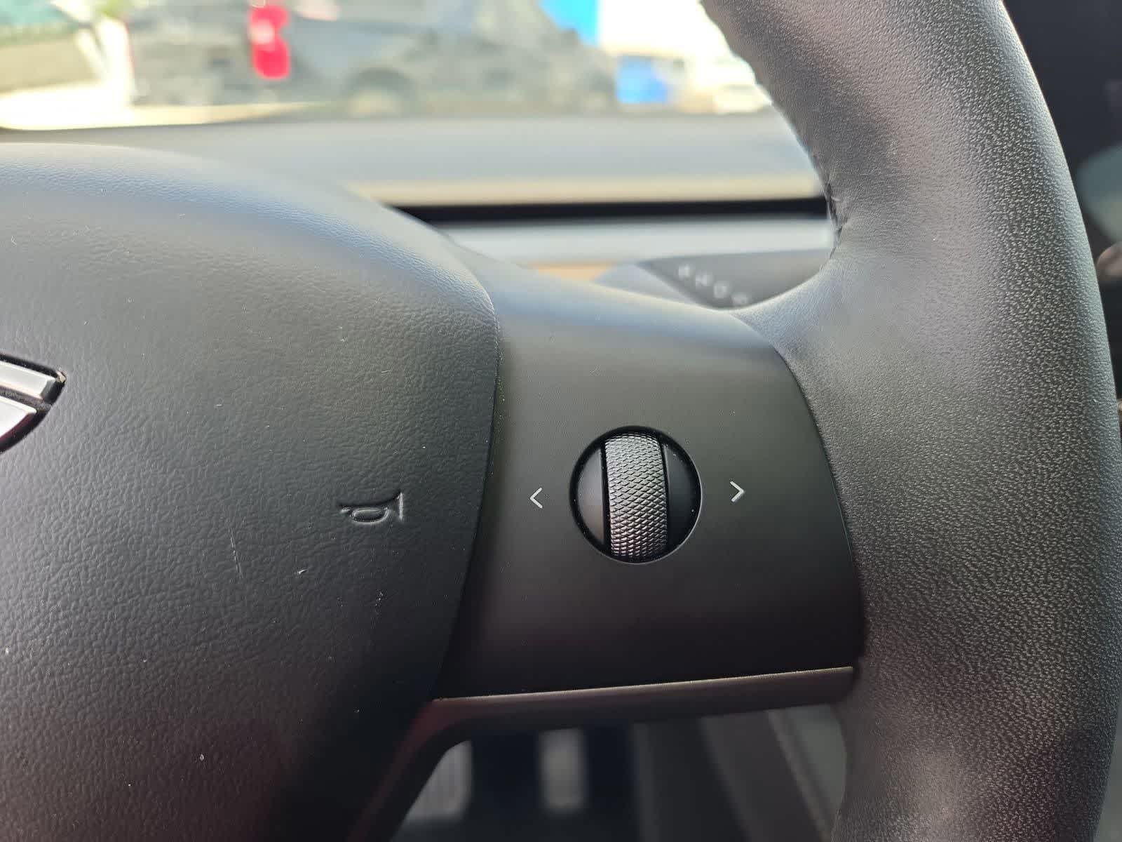 Thumbnail: 2024 Tesla Model Y - 24
