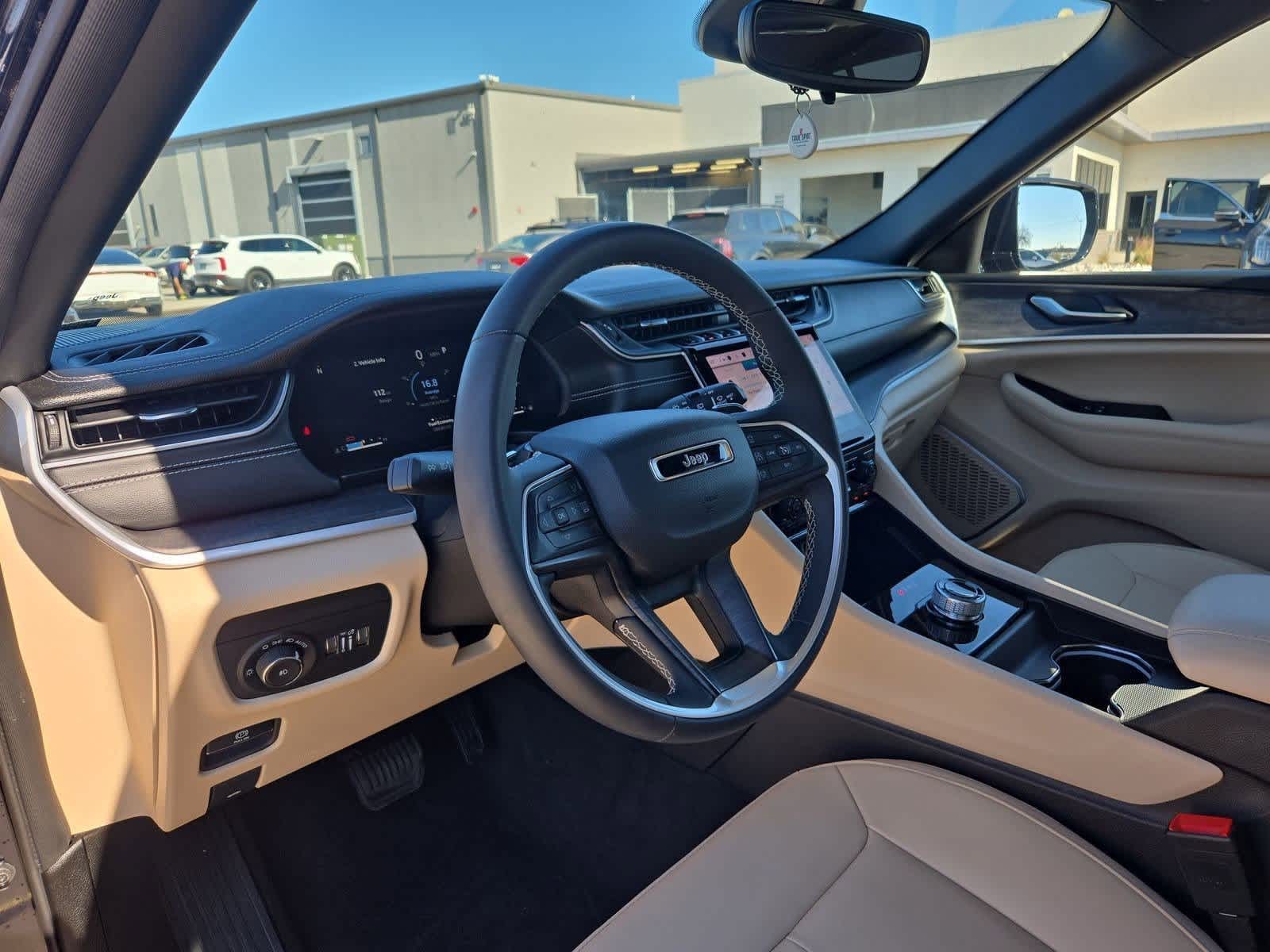 Thumbnail: 2023 Jeep Grand Cherokee - 2