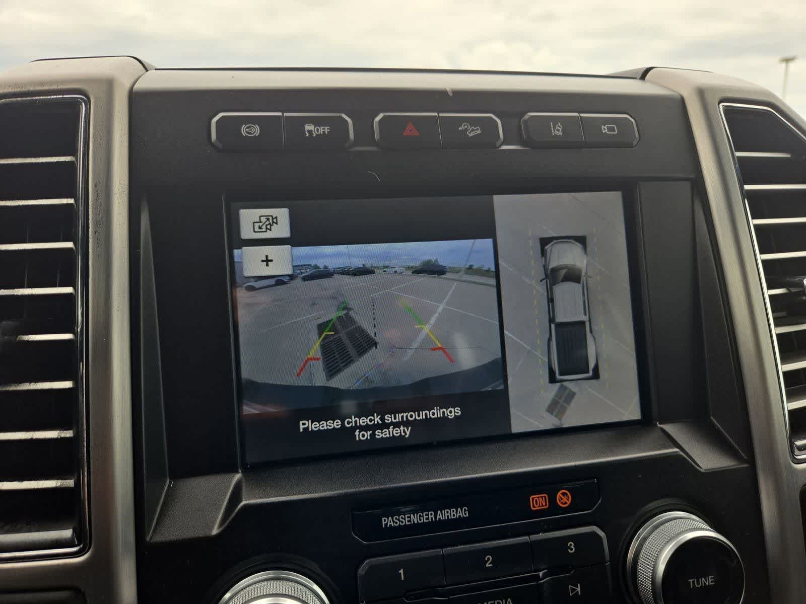 Thumbnail: 2019 Ford F-450 - 30