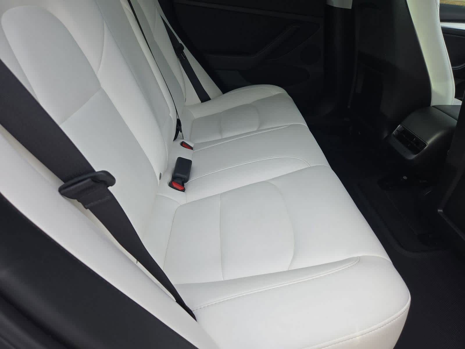 Thumbnail: 2023 Tesla Model 3 - 18