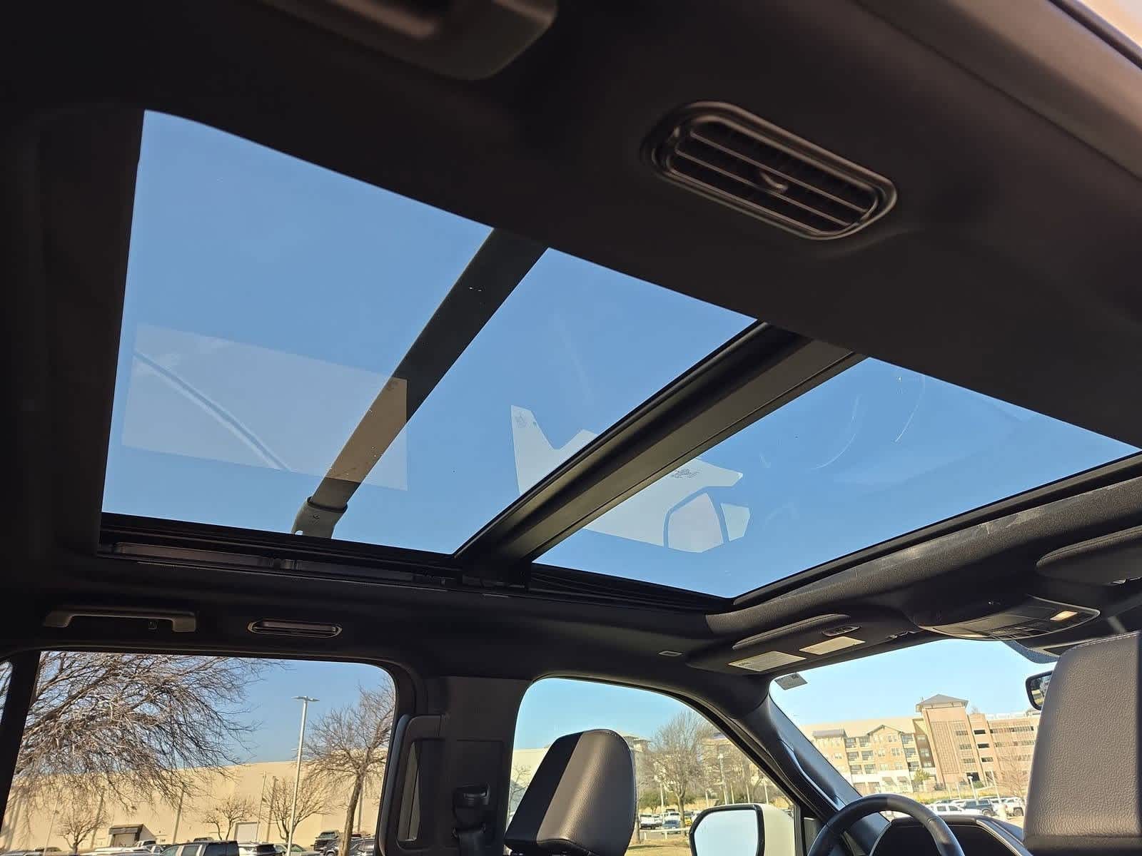 Thumbnail: 2021 Ford Expedition - 24