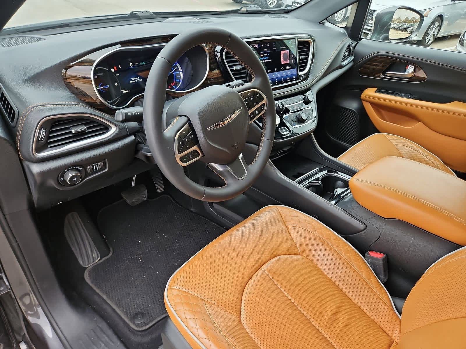 Thumbnail: 2022 Chrysler Pacifica - 2