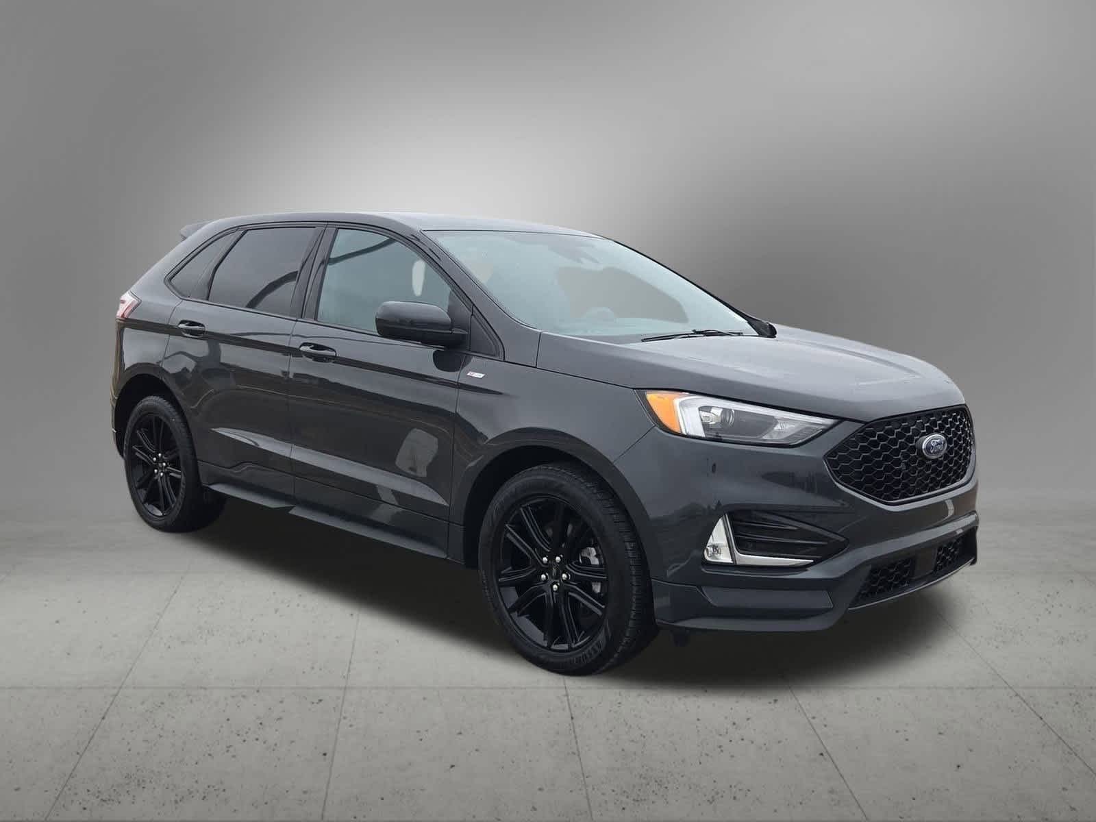 Thumbnail: 2021 Ford Edge - 8