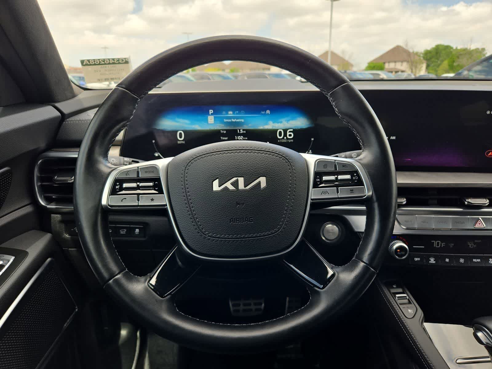 Thumbnail: 2023 Kia Telluride - 22