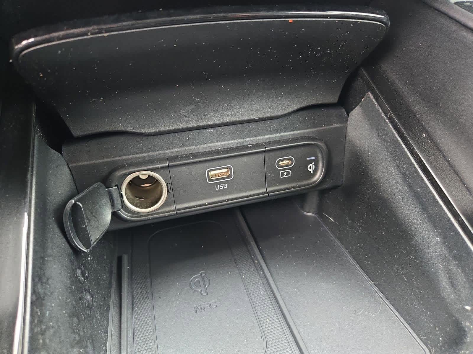 Thumbnail: 2023 Kia Telluride - 32