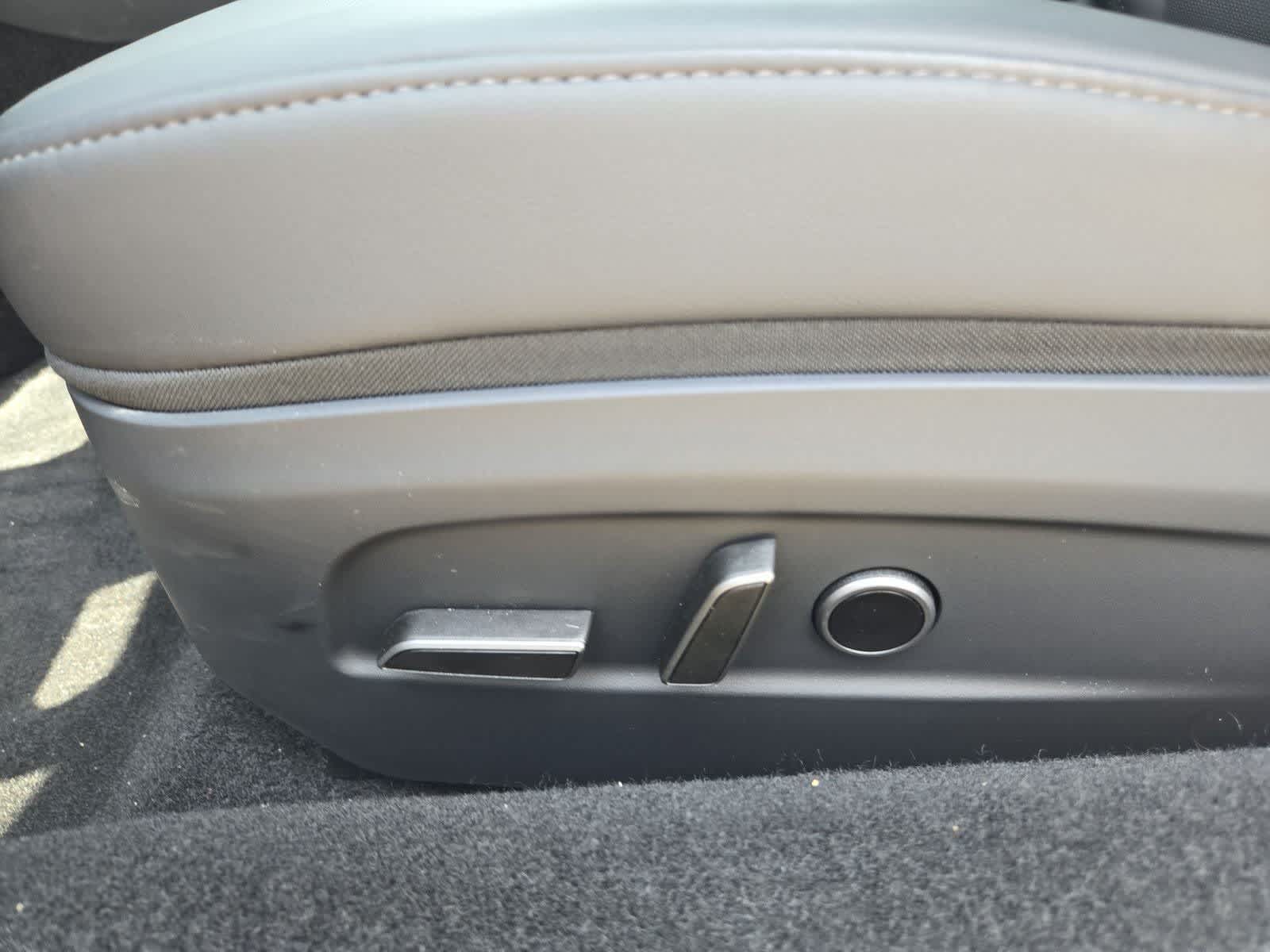 Thumbnail: 2025 Tesla Model 3 - 14