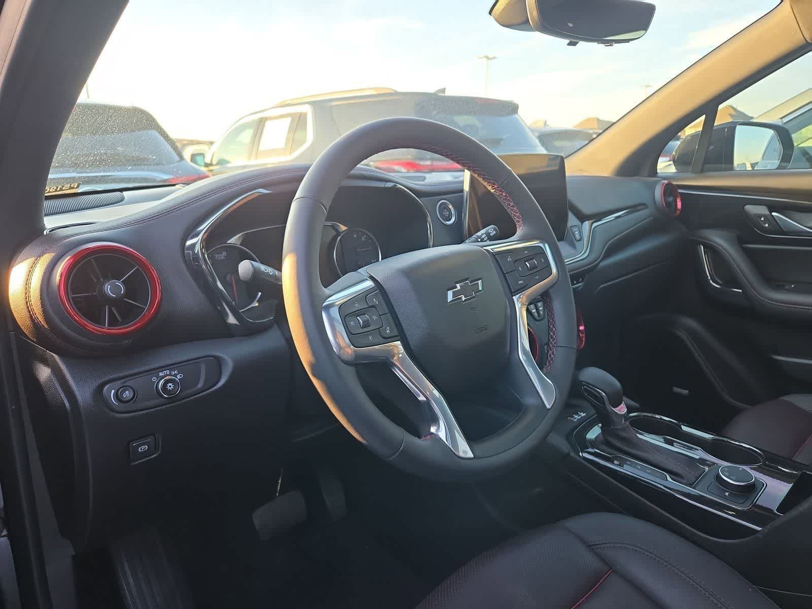 Thumbnail: 2023 Chevrolet Blazer - 2