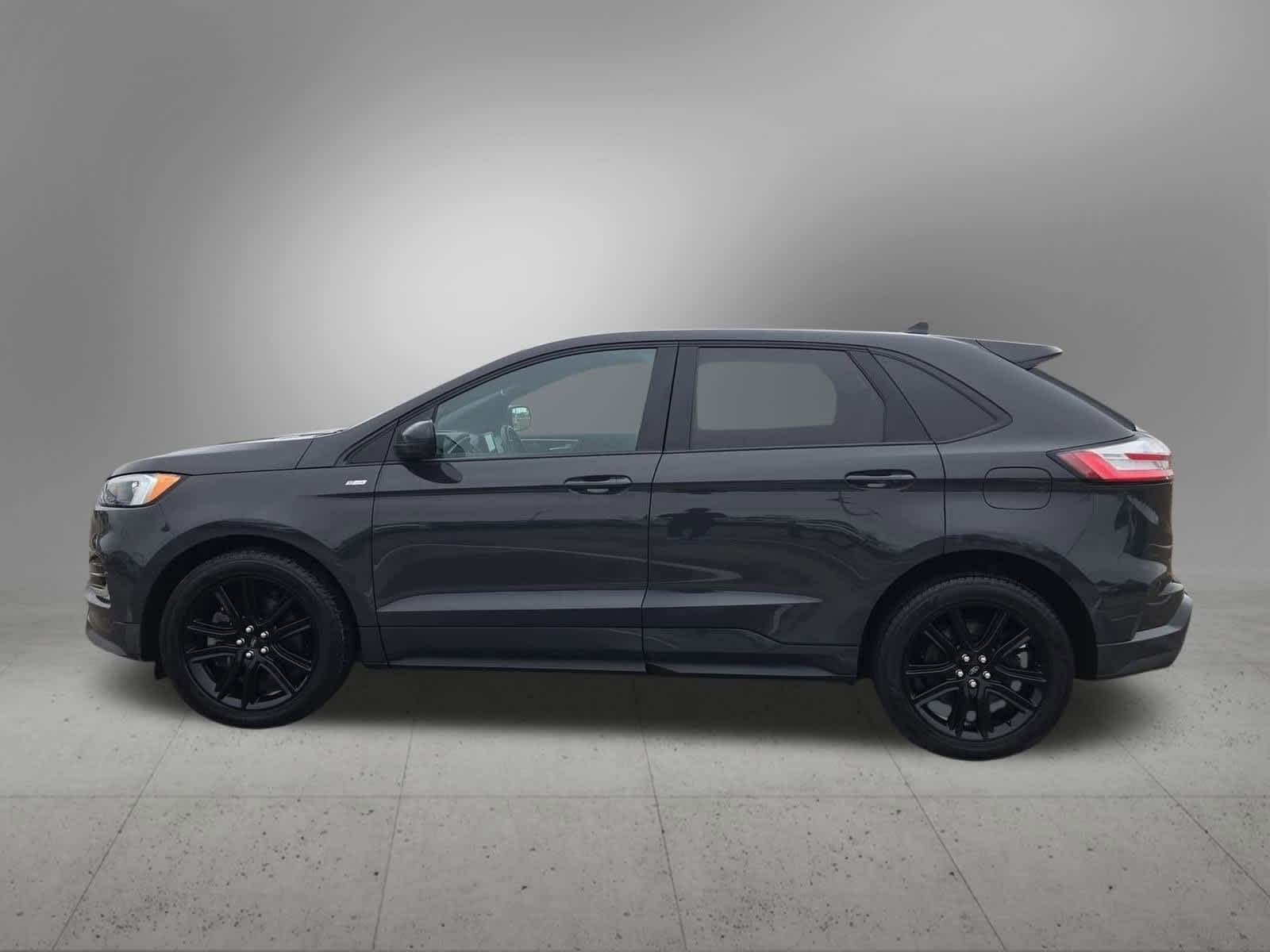 Thumbnail: 2021 Ford Edge - 3