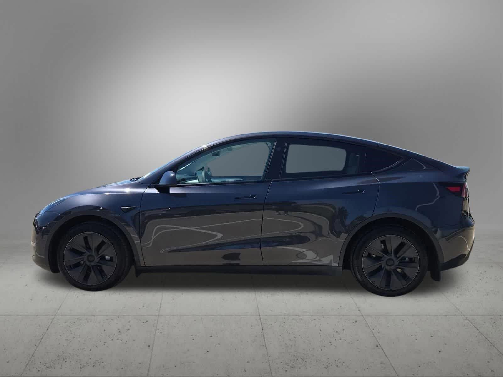 Thumbnail: 2025 Tesla Model Y - 3