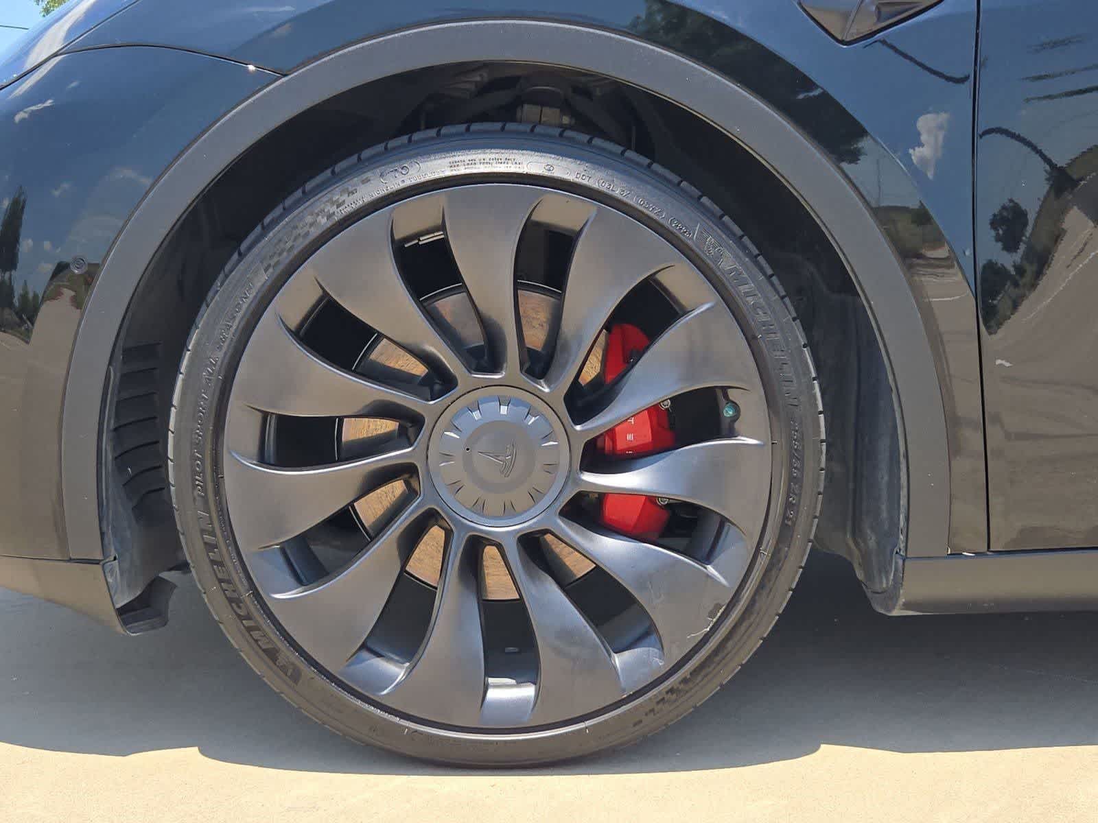 Thumbnail: 2022 Tesla Model Y - 10
