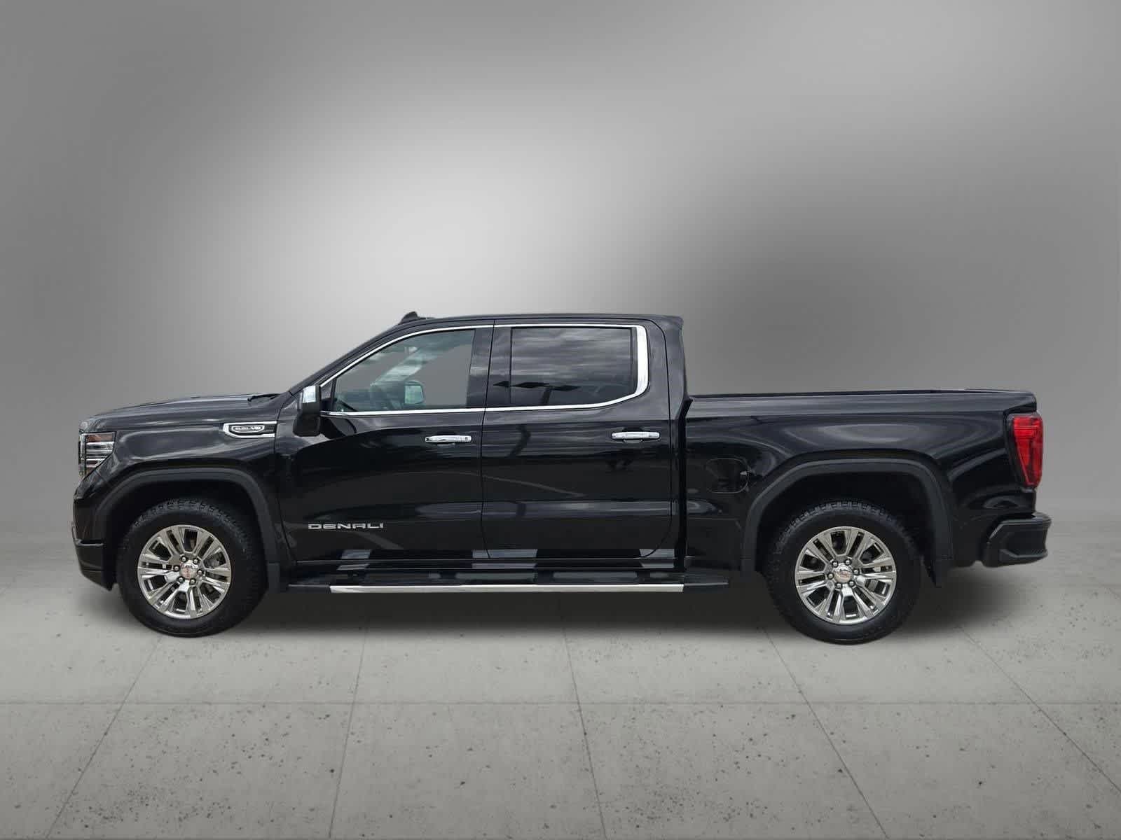 Thumbnail: 2023 GMC Sierra 1500 - 3